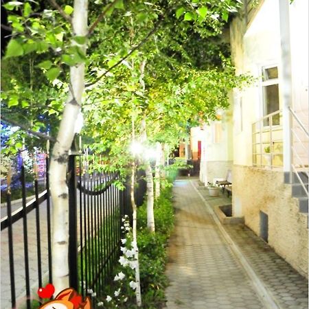 Hotel Gostinyi Dvor Bosteri Exterior photo