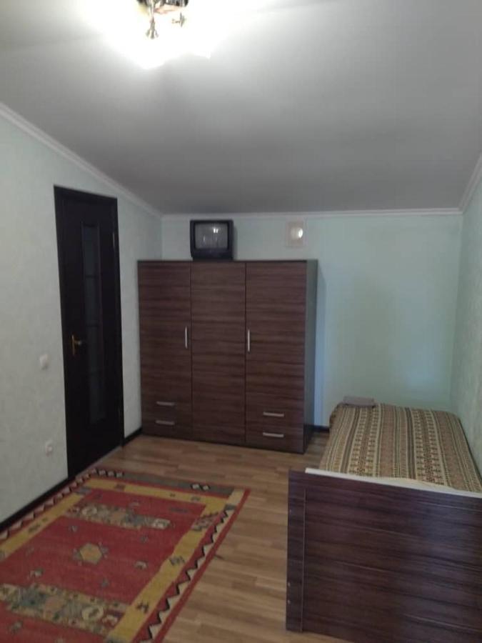 Hotel Gostinyi Dvor Bosteri Exterior photo