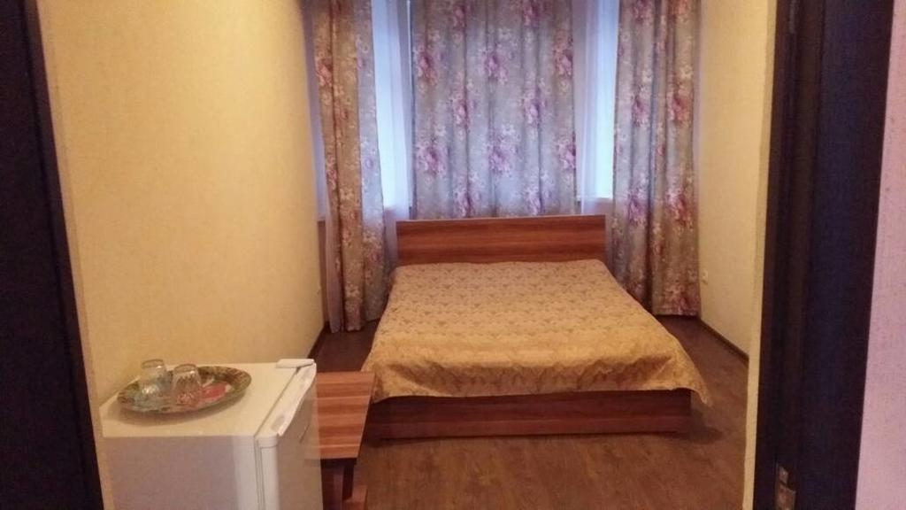 Hotel Gostinyi Dvor Bosteri Exterior photo